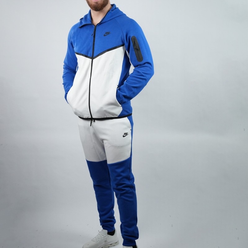 survetmant blue white nike tech cotton
