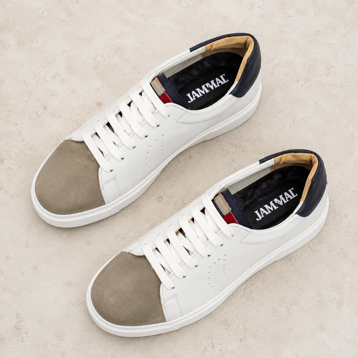 JAMMAL Leather Court Sneaker